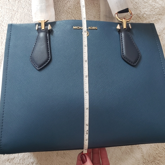 Michael Kors Blue Handbag - Picture 9 of 14